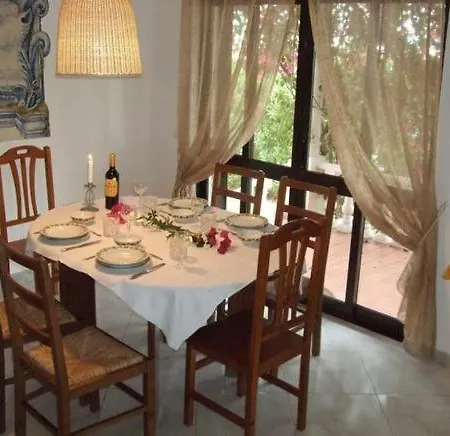 Holiday home Nettes In Altura Mit Gepflegtem Garten Castro Marim