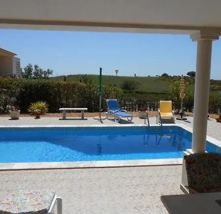 بيت للعطل Nettes In Altura Mit Gepflegtem Garten *